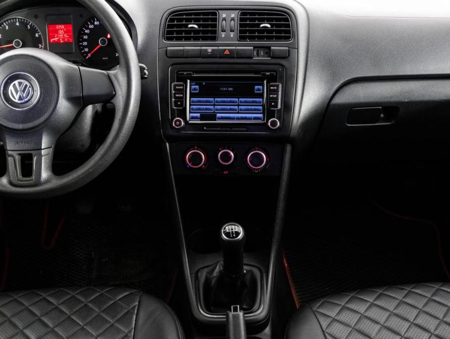 Volkswagen Polo V Санкт-Петербург  - изображение 12