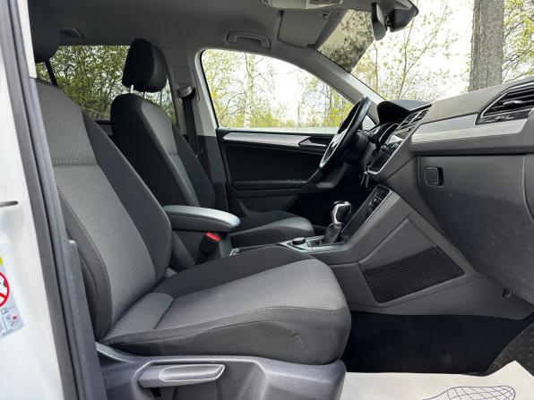 Volkswagen Tiguan II Рестайлинг с пробегом 2021 года, цена 3 099 000 рублей, 62042 км, внедорожник, Автокод Объявления