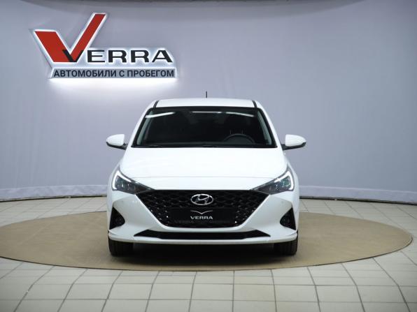 Hyundai Solaris II Рестайлинг с пробегом 2021 года, цена 1 630 000 рублей, 61259 км, седан, Автокод Объявления