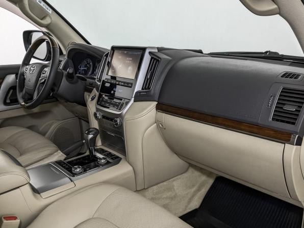 Toyota Land Cruiser 200 Series Рестайлинг 2 с пробегом 2015 года, цена 5 145 000 рублей, 152605 км, внедорожник, Автокод Объявления