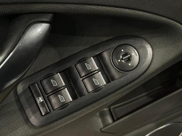 Ford Kuga I с пробегом 2011 года, цена 1 050 000 рублей, 211263 км, внедорожник, Автокод Объявления