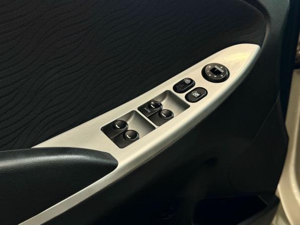 Hyundai Solaris I с пробегом 2013 года, цена 790 000 рублей, 135099 км, седан, Автокод Объявления