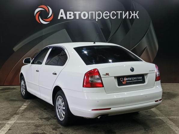 Skoda Octavia II (A5) Рестайлинг с пробегом 2013 года, цена 1 070 000 рублей, 196788 км, лифтбек, Автокод Объявления