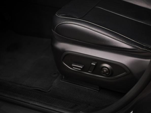 Jeep Grand Cherokee V (WL) с пробегом 2022 года, цена 5 399 000 рублей, 80269 км, внедорожник, Автокод Объявления