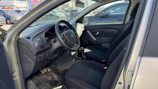 Renault Sandero II с пробегом 2015 года, цена 935 000 рублей, 99127 км, хэтчбек, Автокод Объявления