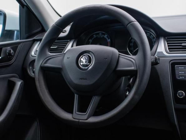 Skoda Rapid I Рестайлинг с пробегом 2018 года, цена 1 178 000 рублей, 124284 км, лифтбек, Автокод Объявления