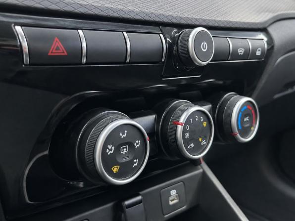 Lada (ВАЗ) Vesta I Рестайлинг (NG) с пробегом 2023 года, цена 1 099 000 рублей, 102176 км, седан, Автокод Объявления