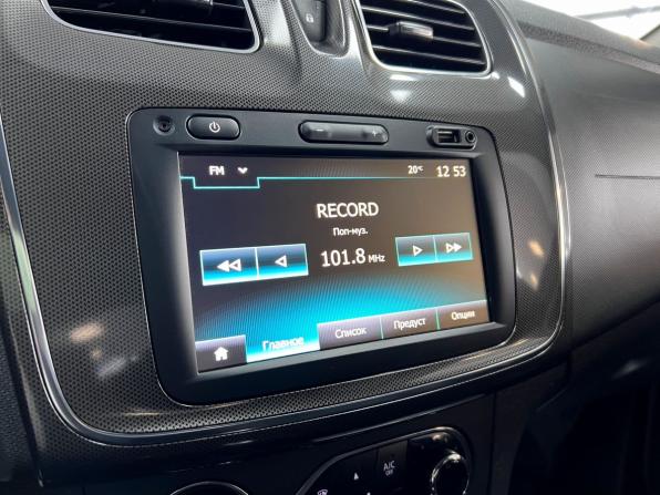 Renault Logan II Рестайлинг с пробегом 2019 года, цена 1 095 000 рублей, 122948 км, седан, Автокод Объявления