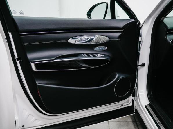 Genesis GV70 I с пробегом 2021 года, цена 5 750 000 рублей, 20471 км, внедорожник, Автокод Объявления