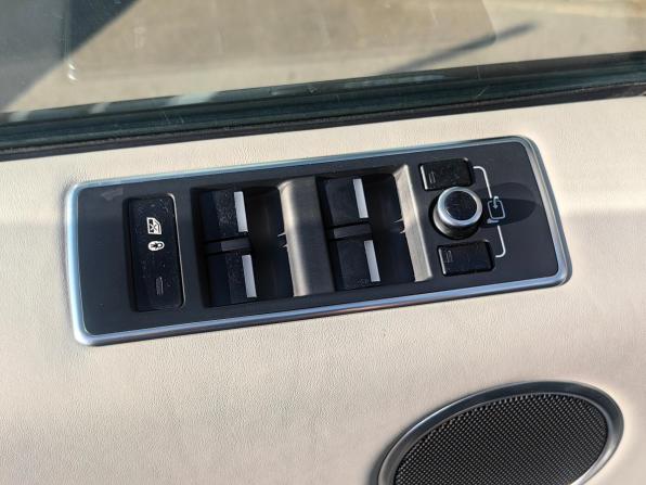 Land Rover Range Rover Sport II с пробегом 2014 года, цена 2 555 000 рублей, 207000 км, внедорожник, Автокод Объявления