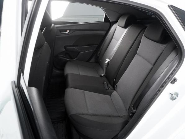 Hyundai Solaris II с пробегом 2019 года, цена 1 320 000 рублей, 184370 км, седан, Автокод Объявления