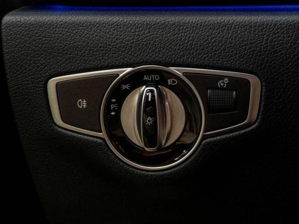 Mercedes-Benz E-Класс V (W213 S213 C238) Рестайлинг с пробегом 2022 года, цена 5 839 000 рублей, 34684 км, седан, Автокод Объявления