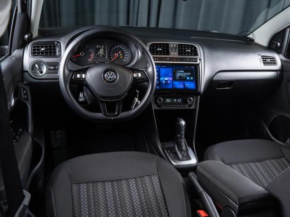Volkswagen Polo V Рестайлинг с пробегом 2020 года, цена 1 338 500 рублей, 121052 км, седан, Автокод Объявления