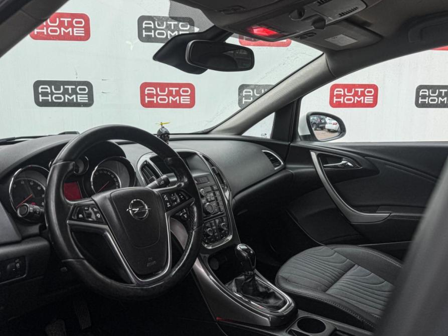 Opel Astra J Рестайлинг Санкт-Петербург  - изображение 7