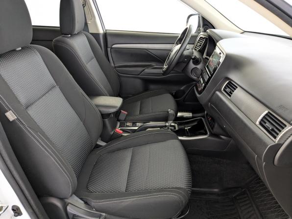 Mitsubishi Outlander III Рестайлинг 2 с пробегом 2018 года, цена 2 150 000 рублей, 93605 км, внедорожник, Автокод Объявления