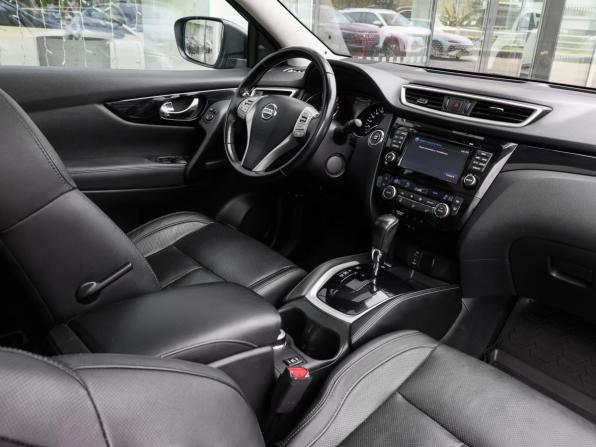 Nissan Qashqai II с пробегом 2014 года, цена 1 798 000 рублей, 98317 км, внедорожник, Автокод Объявления