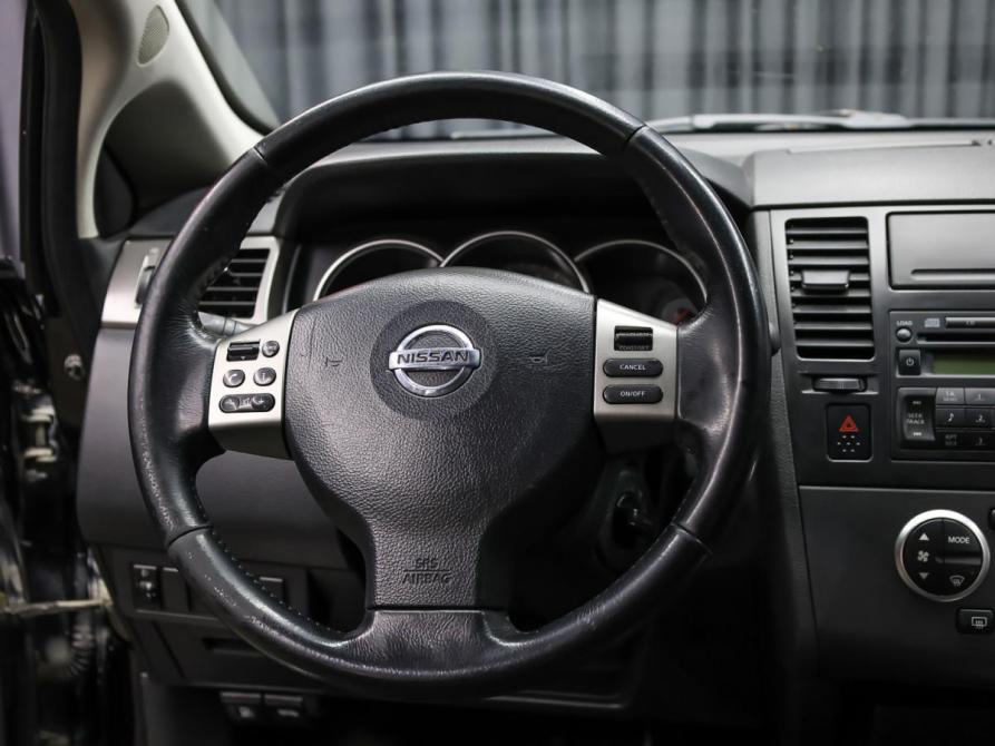 Nissan Tiida I Москва  - изображение 17