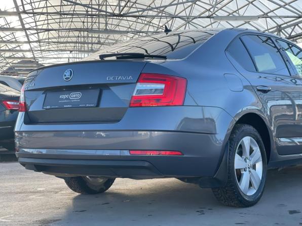 Skoda Octavia III (A7) Рестайлинг с пробегом 2019 года, цена 2 253 500 рублей, 67010 км, лифтбек, Автокод Объявления
