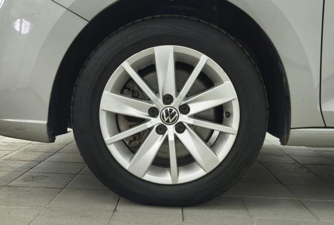 Volkswagen Polo V Рестайлинг с пробегом 2020 года, цена 1 469 000 рублей, 84558 км, седан, Автокод Объявления
