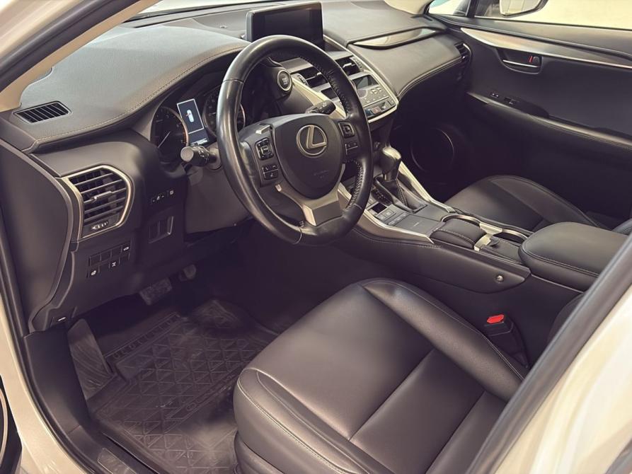 Lexus NX I Рестайлинг Омск  - изображение 9