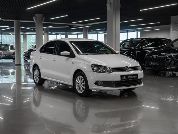 Volkswagen Polo V с пробегом 2015 года, цена 930 000 рублей, 177784 км, седан, Автокод Объявления