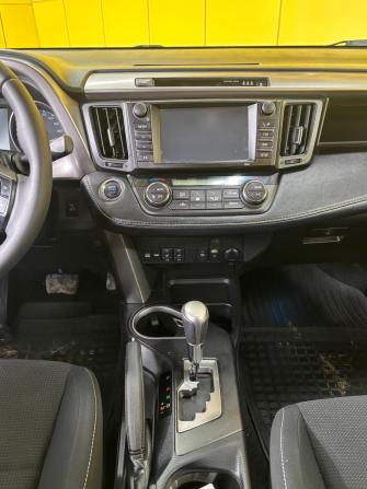 Toyota RAV4 IV (XA40) Рестайлинг с пробегом 2018 года, цена 2 349 000 рублей, 184000 км, внедорожник, Автокод Объявления