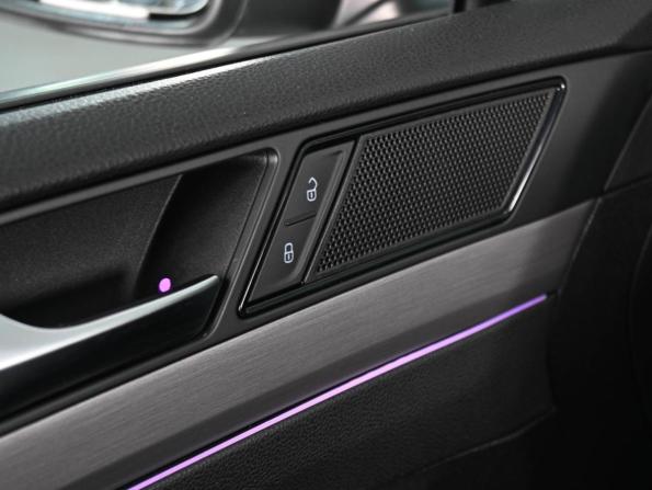 Volkswagen Passat B8 с пробегом 2016 года, цена 1 499 000 рублей, 229662 км, седан, Автокод Объявления