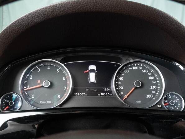 Volkswagen Touareg II с пробегом 2012 года, цена 2 379 000 рублей, 152067 км, внедорожник, Автокод Объявления