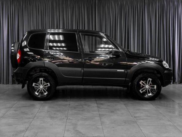 Chevrolet Niva I Рестайлинг с пробегом 2016 года, цена 569 000 рублей, 137924 км, внедорожник, Автокод Объявления