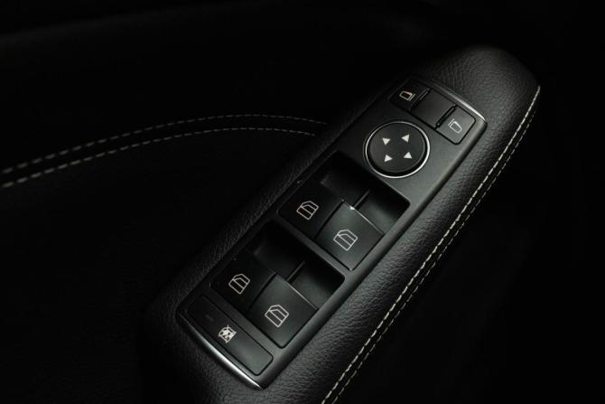 Mercedes-Benz B-Класс II (W246) Рестайлинг с пробегом 2016 года, цена 1 349 000 рублей, 115940 км, хэтчбек, Автокод Объявления