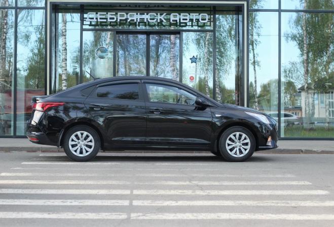 Hyundai Solaris II Рестайлинг с пробегом 2021 года, цена 1 895 000 рублей, 52097 км, седан, Автокод Объявления