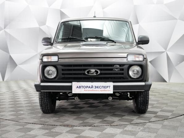 Lada (ВАЗ) Niva Legend с пробегом 2024 года, цена 989 000 рублей, 8000 км, внедорожник, Автокод Объявления