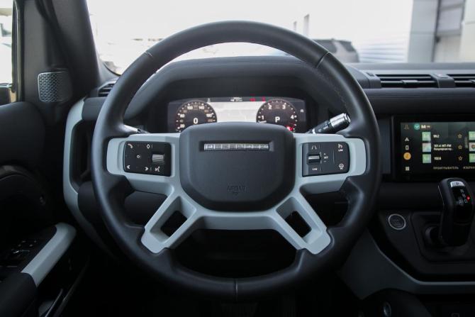 Land Rover Defender II с пробегом 2021 года, цена 7 350 000 рублей, 94510 км, внедорожник, Автокод Объявления