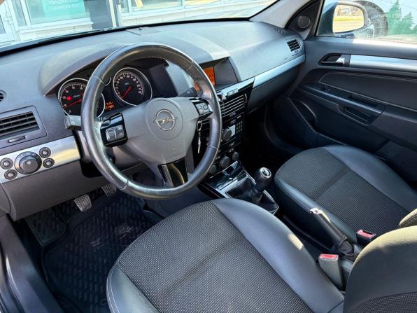 Opel Astra H Рестайлинг с пробегом 2011 года, цена 525 000 рублей, 171984 км, хэтчбек, Автокод Объявления