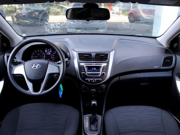Hyundai Solaris I Рестайлинг с пробегом 2016 года, цена 1 120 000 рублей, 140000 км, седан, Автокод Объявления