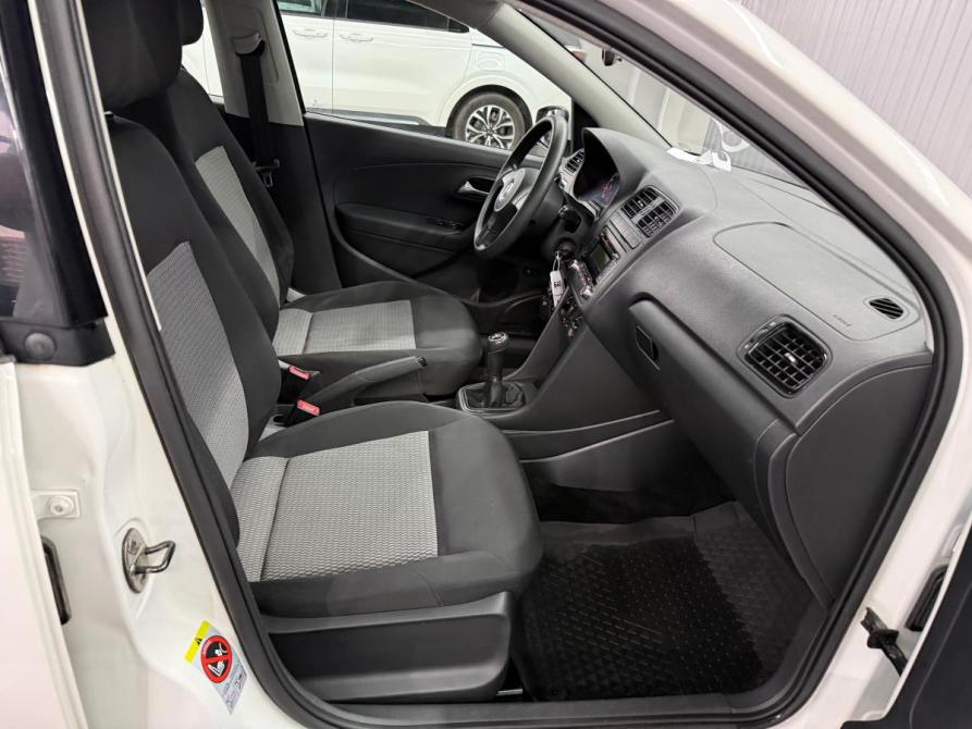 Volkswagen Polo V Краснодар  - изображение 15