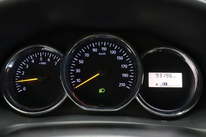Renault Logan II с пробегом 2015 года, цена 720 000 рублей, 93196 км, седан, Автокод Объявления
