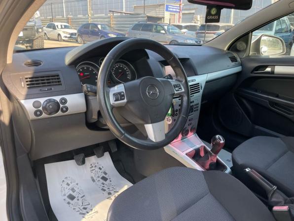 Opel Astra H Рестайлинг с пробегом 2010 года, цена 535 000 рублей, 207000 км, хэтчбек, Автокод Объявления