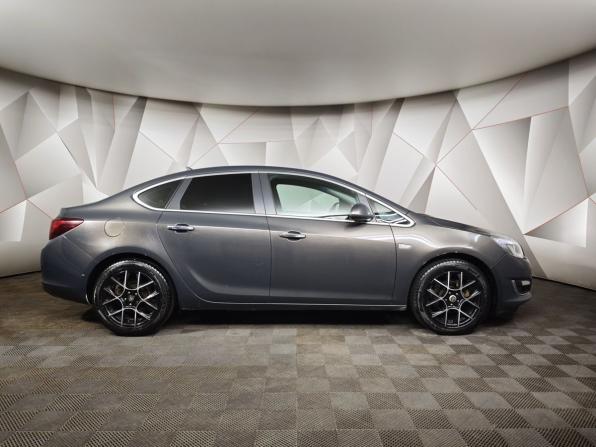 Opel Astra J Рестайлинг с пробегом 2013 года, цена 691 000 рублей, 213691 км, седан, Автокод Объявления