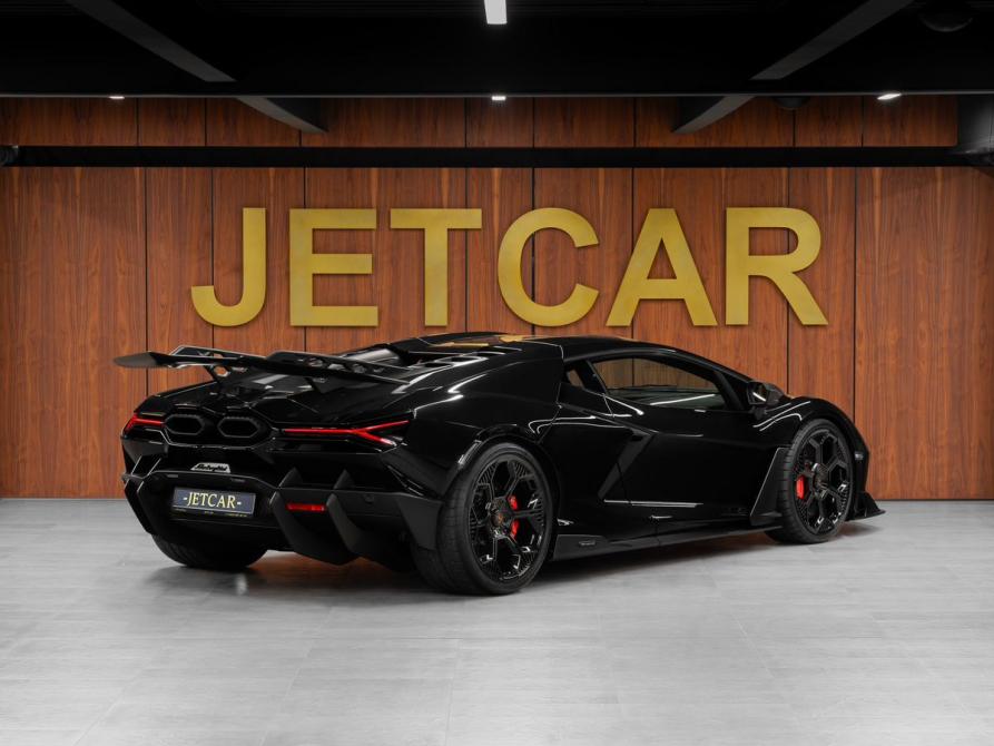 Lamborghini Revuelto Москва  - изображение 11
