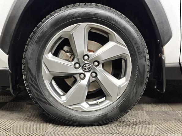 Toyota RAV4 V (XA50) с пробегом 2020 года, цена 2 395 000 рублей, 170006 км, внедорожник, Автокод Объявления