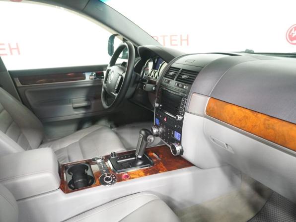 Volkswagen Touareg I Рестайлинг с пробегом 2008 года, цена 900 000 рублей, 239664 км, внедорожник, Автокод Объявления