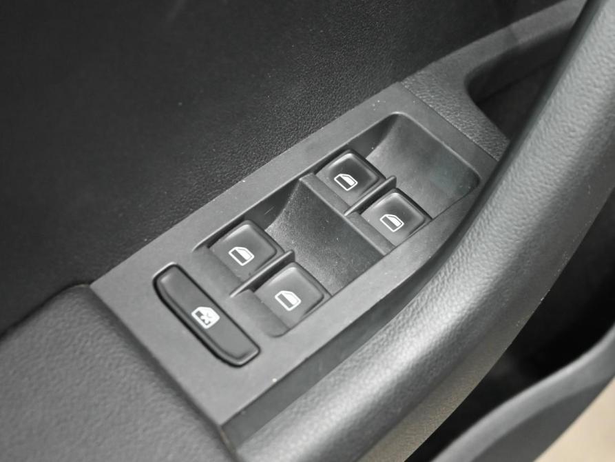 Skoda Octavia III (A7) Екатеринбург  - изображение 12