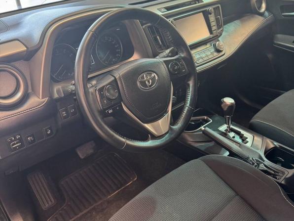 Toyota RAV4 IV (XA40) Рестайлинг с пробегом 2017 года, цена 2 350 000 рублей, 264370 км, внедорожник, Автокод Объявления