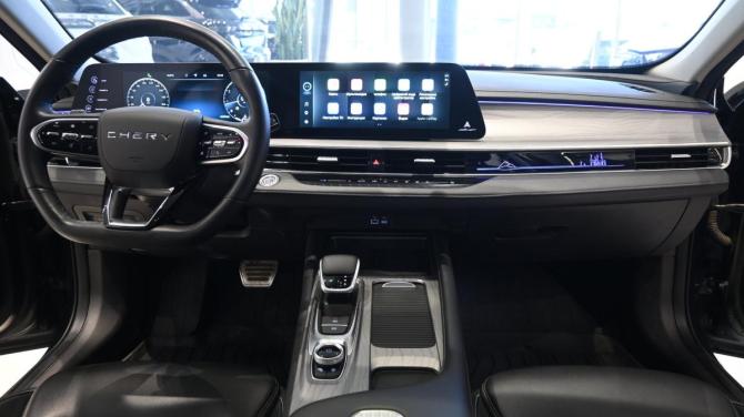 Chery Arrizo 8 с пробегом 2023 года, цена 2 295 000 рублей, 26800 км, седан, Автокод Объявления