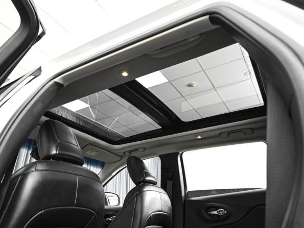Jeep Cherokee V (KL) Рестайлинг с пробегом 2020 года, цена 3 665 000 рублей, 70774 км, внедорожник, Автокод Объявления