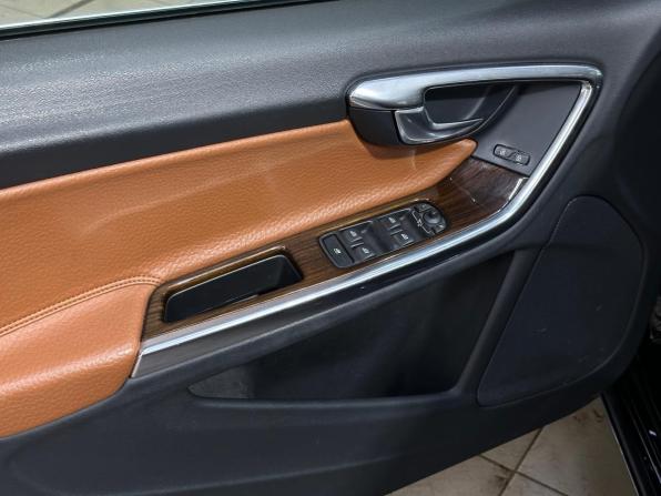Volvo S60 II с пробегом 2013 года, цена 1 230 000 рублей, 131950 км, седан, Автокод Объявления