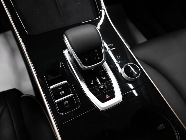 Omoda C5 I с пробегом 2023 года, цена 2 125 000 рублей, 12677 км, внедорожник, Автокод Объявления