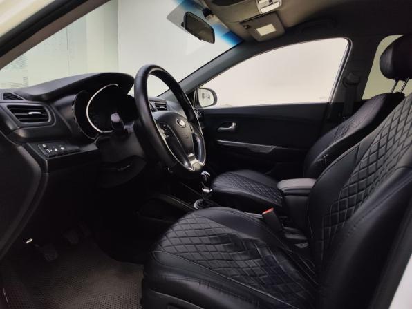 Kia Rio III Рестайлинг с пробегом 2016 года, цена 935 000 рублей, 204860 км, седан, Автокод Объявления