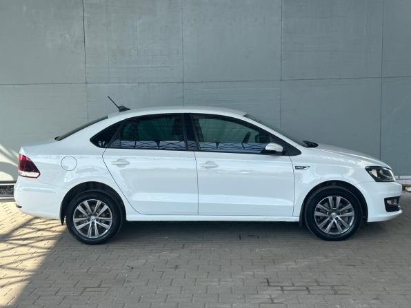 Volkswagen Polo V Рестайлинг с пробегом 2019 года, цена 1 390 000 рублей, 48126 км, седан, Автокод Объявления